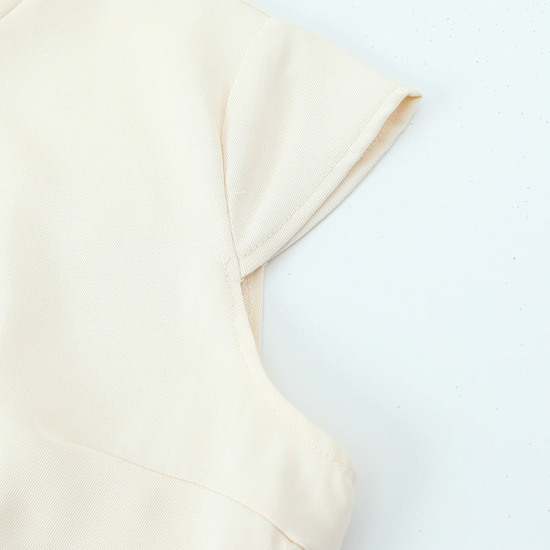 Figurbetontes Minikleid