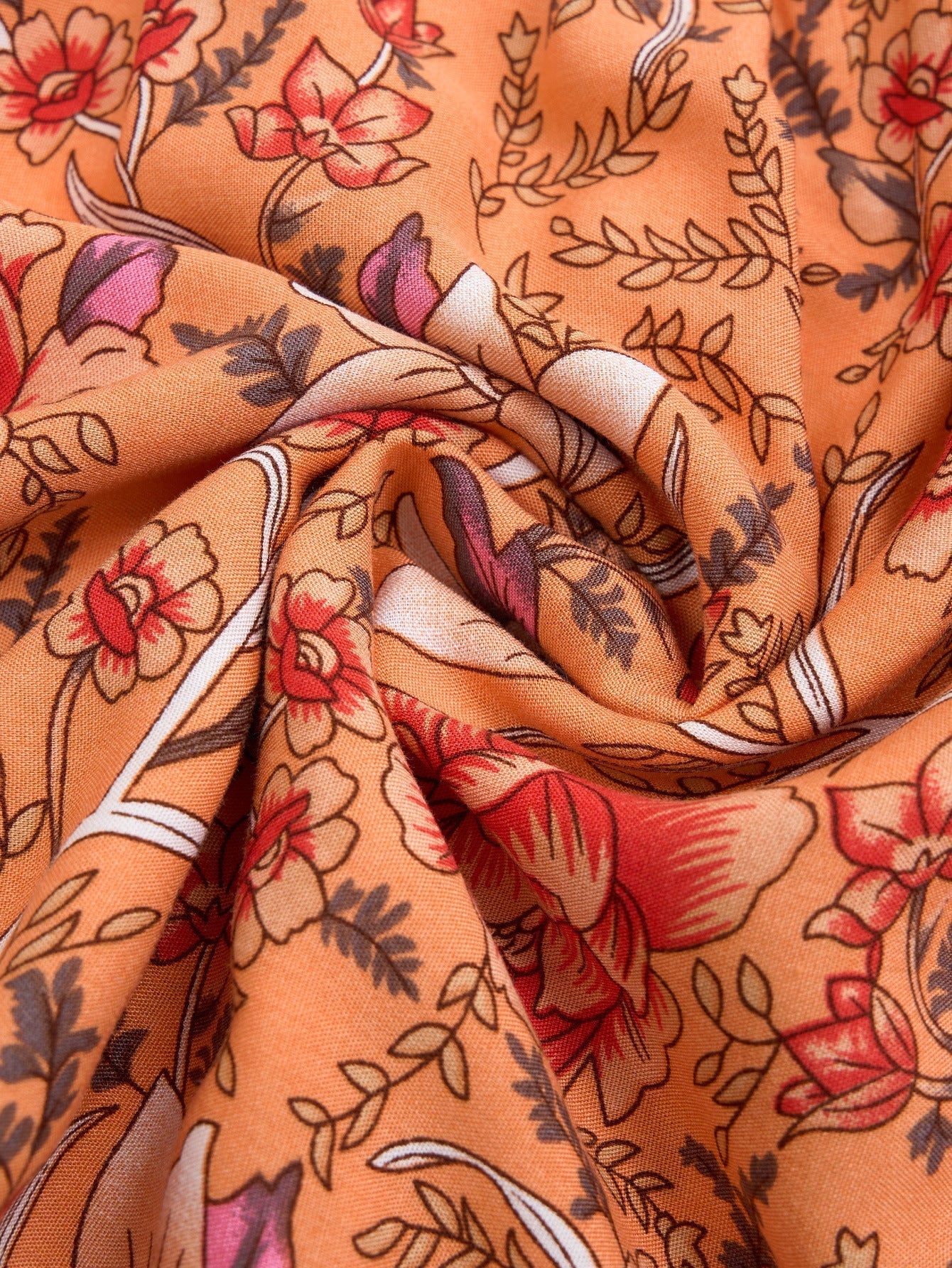 Langärmliges bedrucktes Kleid