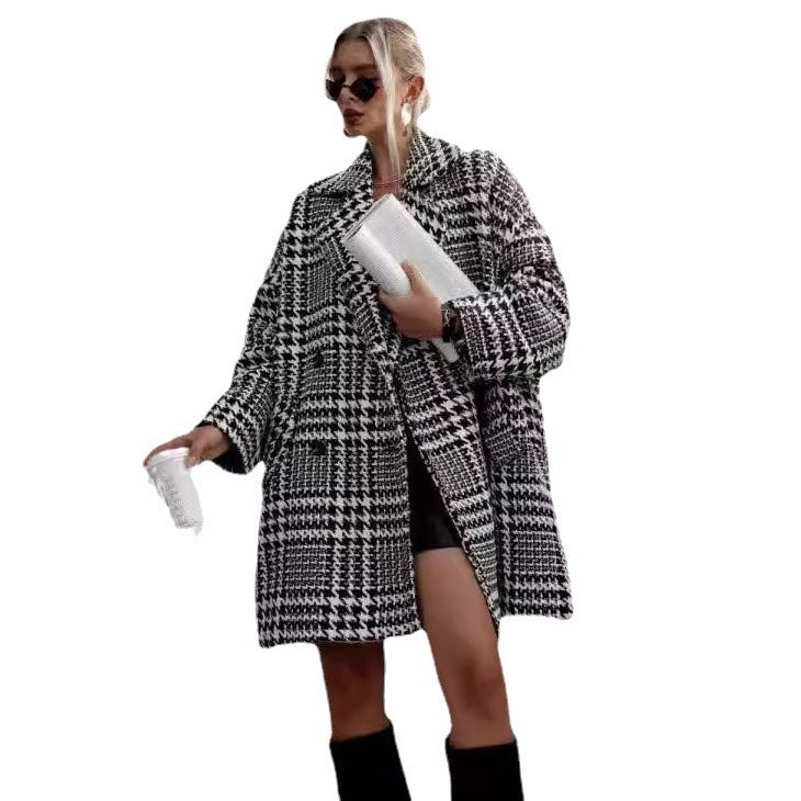 Winterlicher Wollmantel