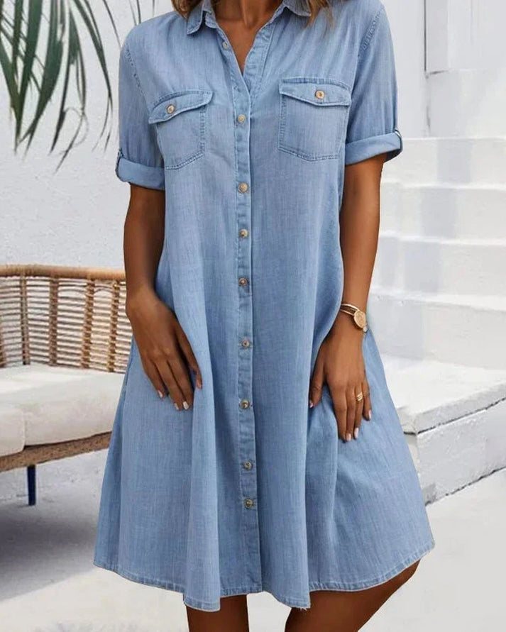 Sveta Kurzärmeliges Denim-Kleid mit Knopfleiste
