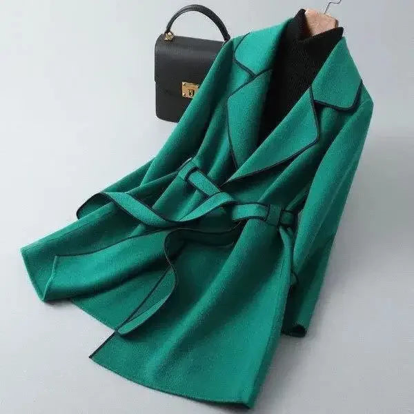 Eleganter Tweed-Mantel Lorena im modernen Stil – Halblang, warm & vielseitig