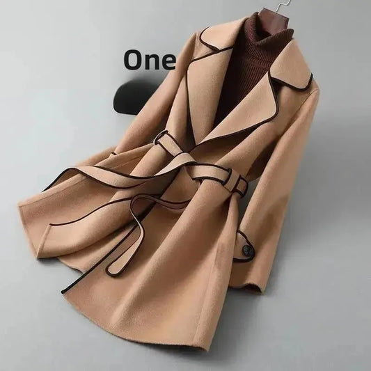 Eleganter Tweed-Mantel Lorena im modernen Stil – Halblang, warm & vielseitig