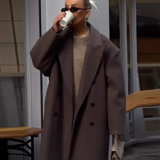 Klassischer Eleganter Mantel